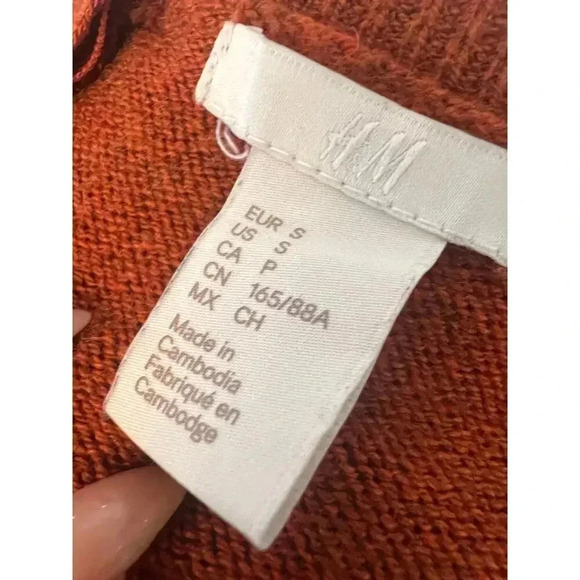 H&M LONG SLEEVE ORANGE KNIT TOP WOMENS SIZE SMALL - Picture 7 of 7